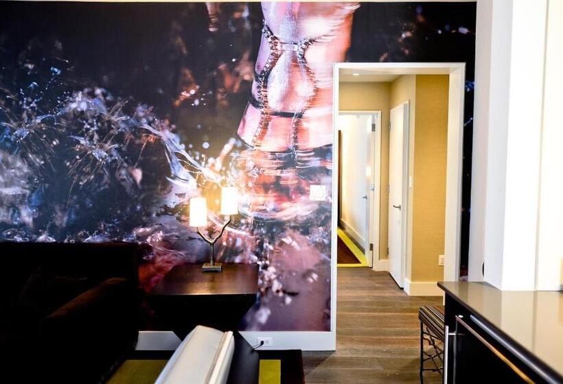 带大床的套房, Tuscany By Luxurban