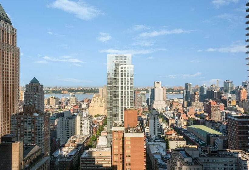 اتاق سوپریور با چشم‌انداز رودخانه, M Social Hotel Times Square New York