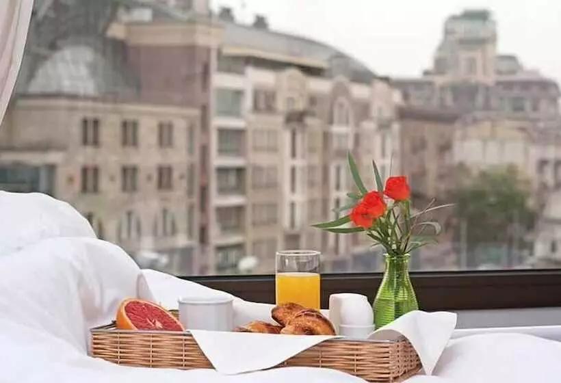 スイート, Premier Hotel Lybid