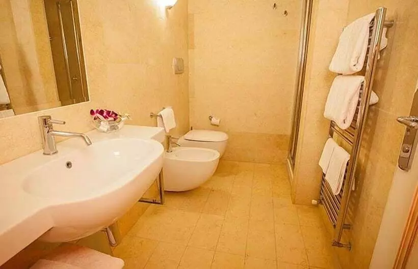 Standard Kolmen Hengen Huone, Palace Hotel Vieste