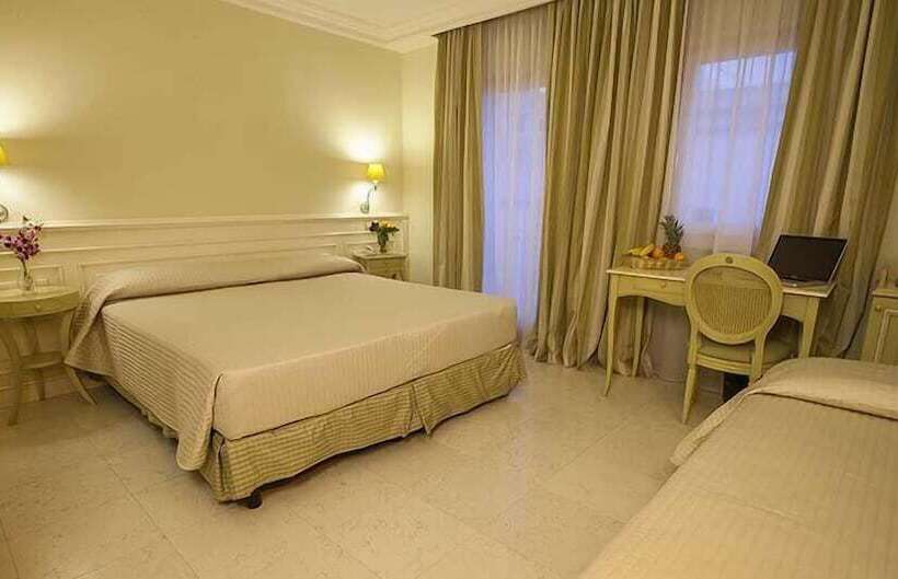 غرفة قياسية ثلاثية, Palace Hotel Vieste