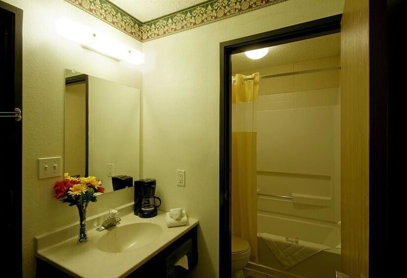 غرفه قياسيه سريرين مزدوجين, Americas Best Value Inn And Suites   Nevada