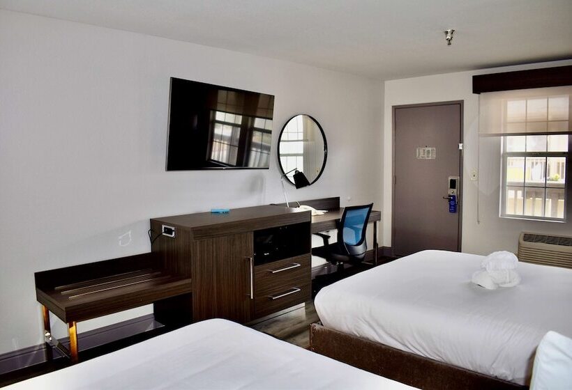Номер Стандарт 2 Двуспальные Кровати, Best Western Marina State Beach