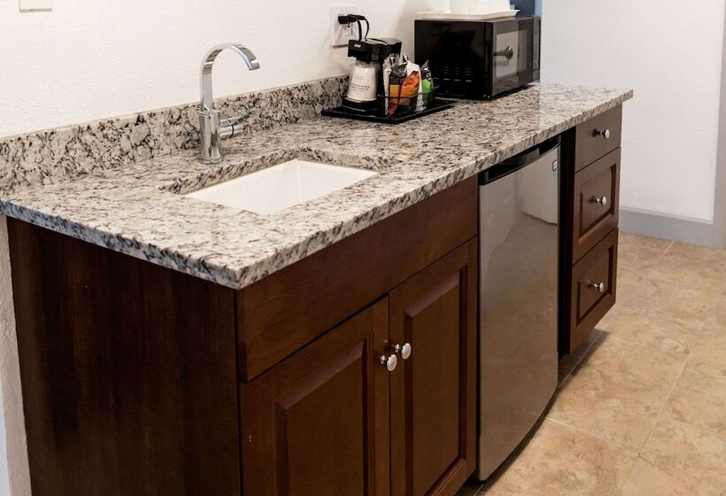 סוויטה, Best Western Palm Beach Lakes