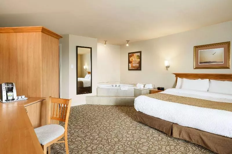 Standard-huone King-vuode, Days Inn By Wyndham Riviereduloup