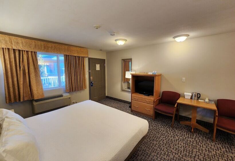 ダブルベッドスタンダードルーム, Days Inn By Wyndham Penticton Conference Centre