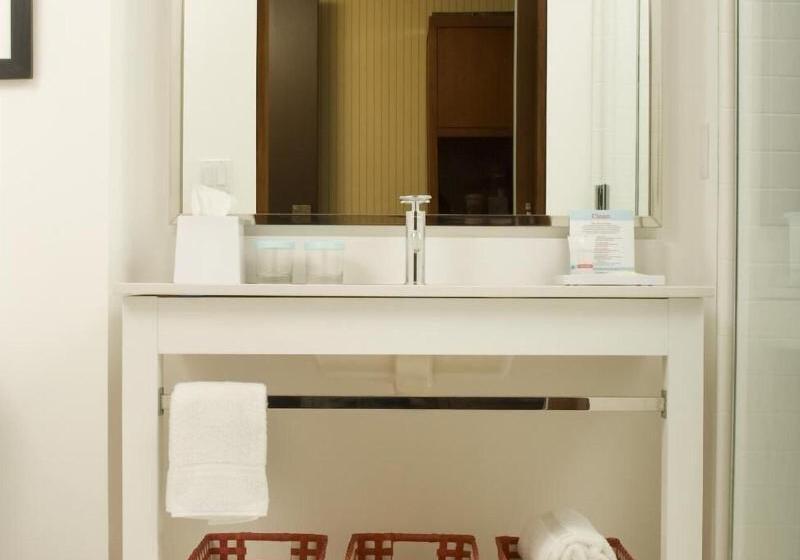 Стандартный Номер Кровать Кинг, Four Points By Sheraton Winnipeg South
