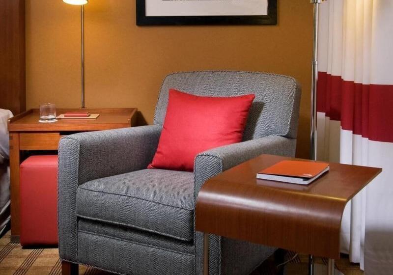 Standard Værelse King Size Seng, Four Points By Sheraton Winnipeg South