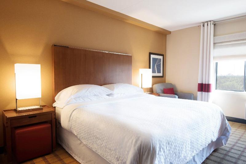 Standard Værelse King Size Seng, Four Points By Sheraton Winnipeg South