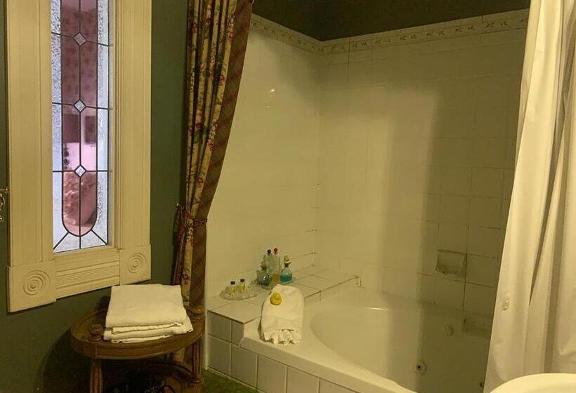 バスタブ付きスタンダードルーム, Haterleigh Heritage Inn