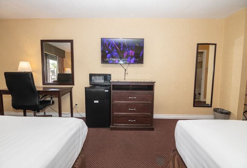 Номер Deluxe, Hospitality Inn