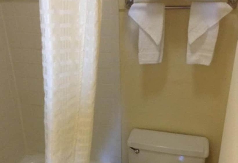 스탠다드 룸 더블 침대 2개, Super 8 By Wyndham New Orleans