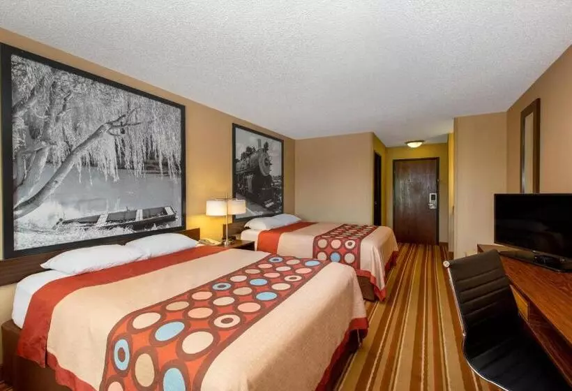 Standard-huone, Super 8 By Wyndham Salina I70