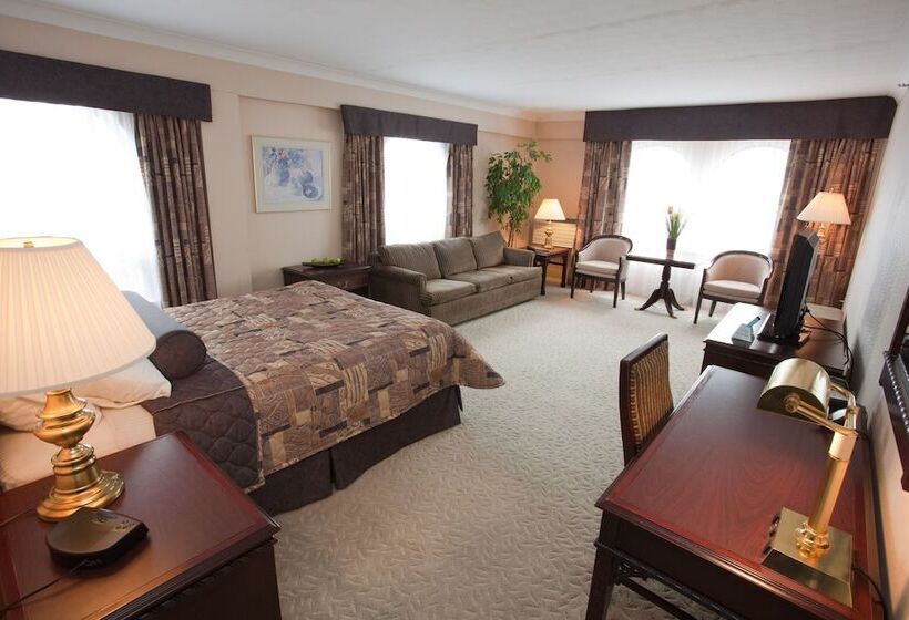 Номер Executive, The Fredericton Inn