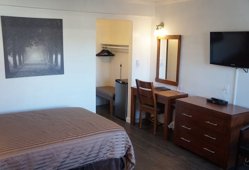 اتاق استاندارد با 2 تخت دوبل, Westward Inn & Suites