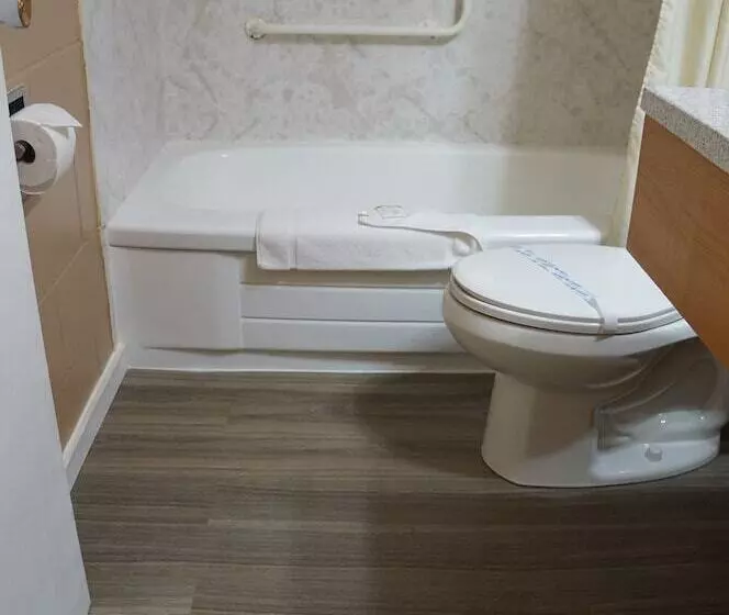 スイート, Westward Inn & Suites