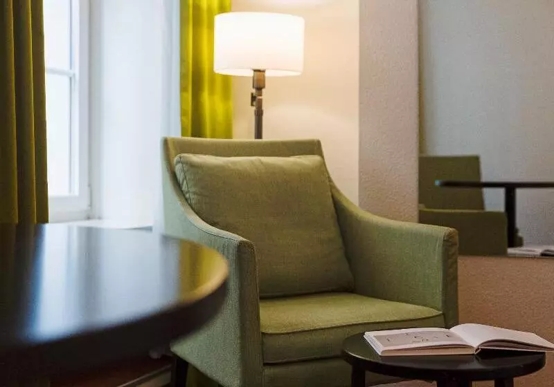 اتاق استاندارد سه نفره, Boutique Hotel Helmhaus Zürich