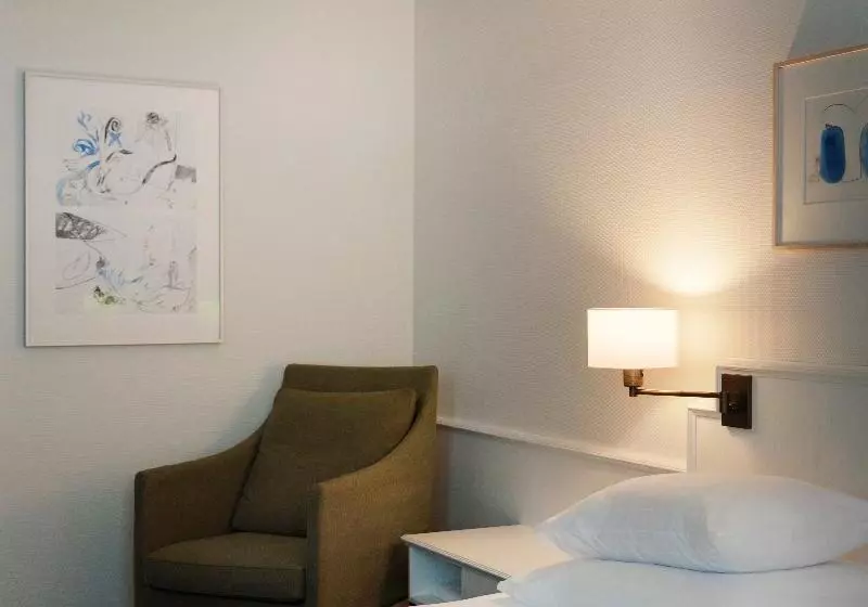 اتاق استاندارد سه نفره, Boutique Hotel Helmhaus Zürich
