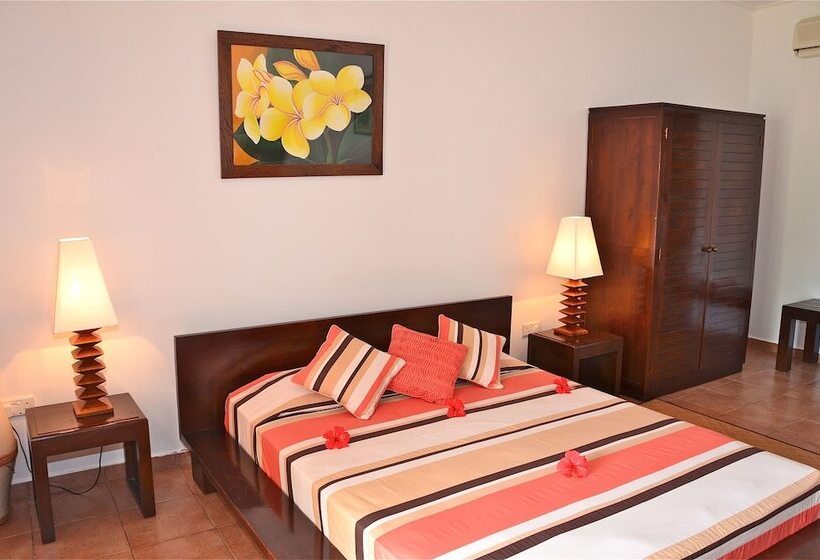 اتاق سوپریور, The Britannia