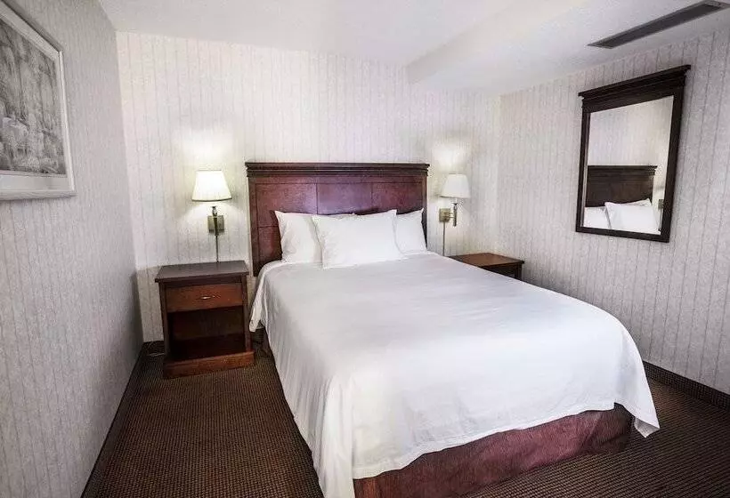 Perhehuone, Clifton Victoria Inn At The Falls