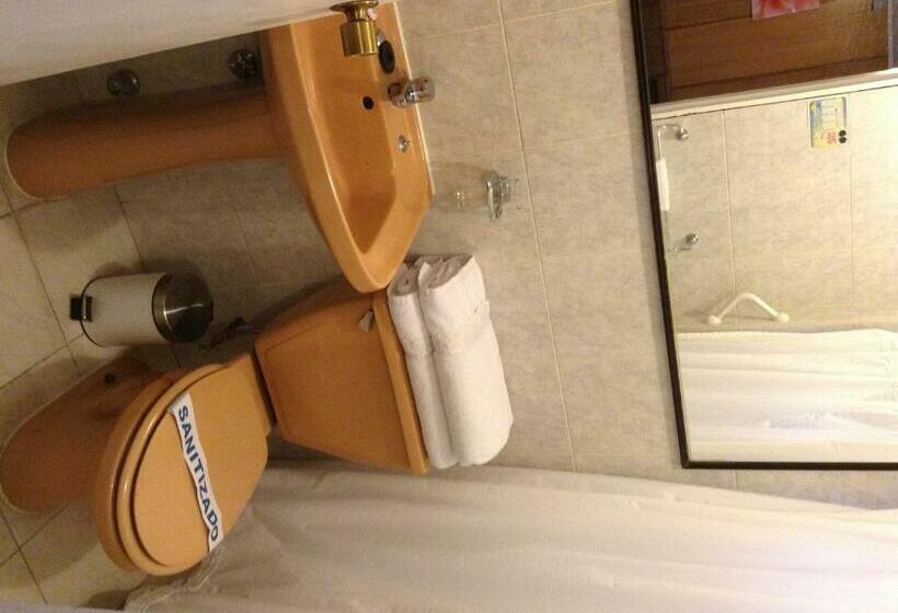 غرفة قياسية, Le Mirage