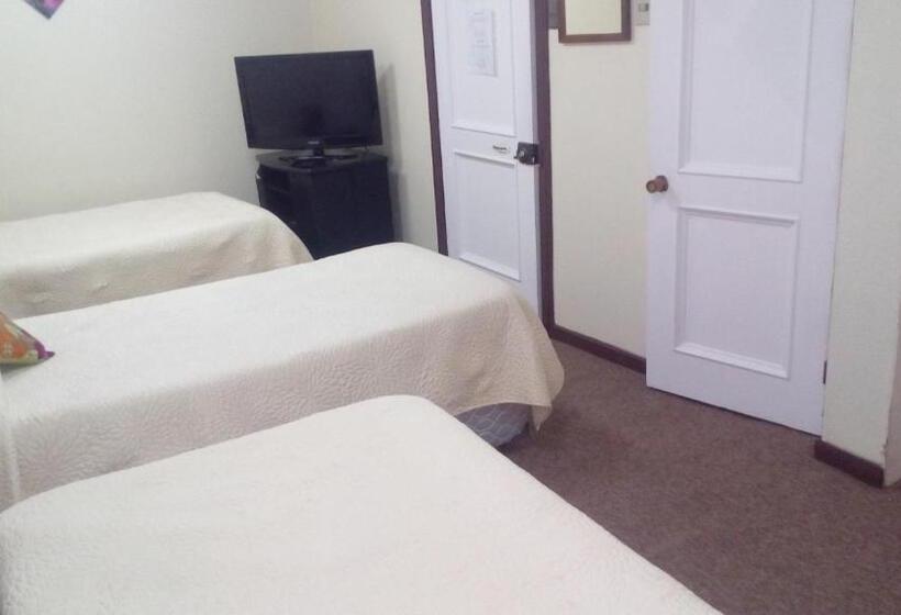 غرفة قياسية رباعية, Le Mirage