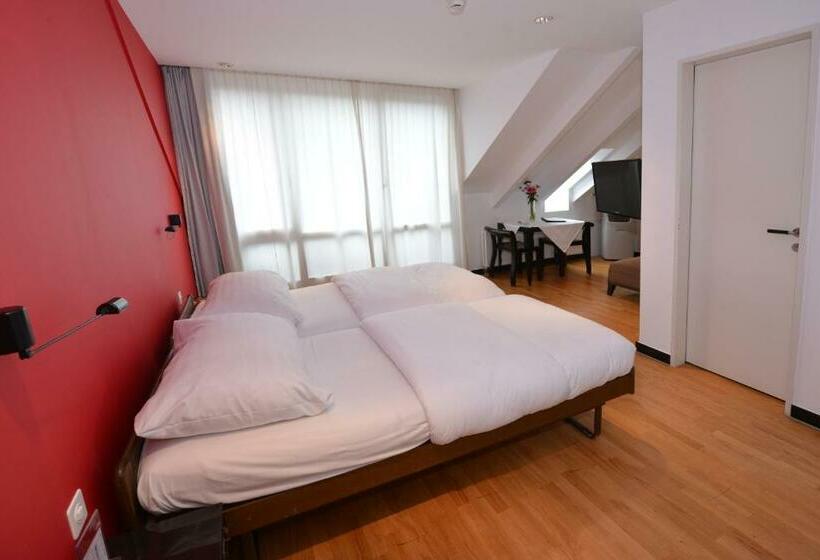 חדר סופריור, Loge