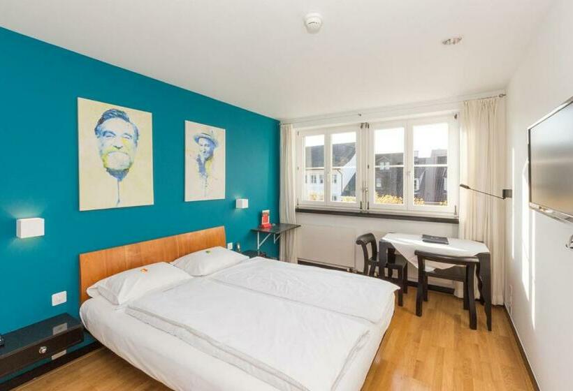 חדר סטנדרט, Loge