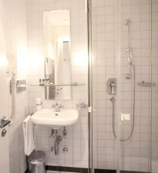 エコノミールーム, Loge