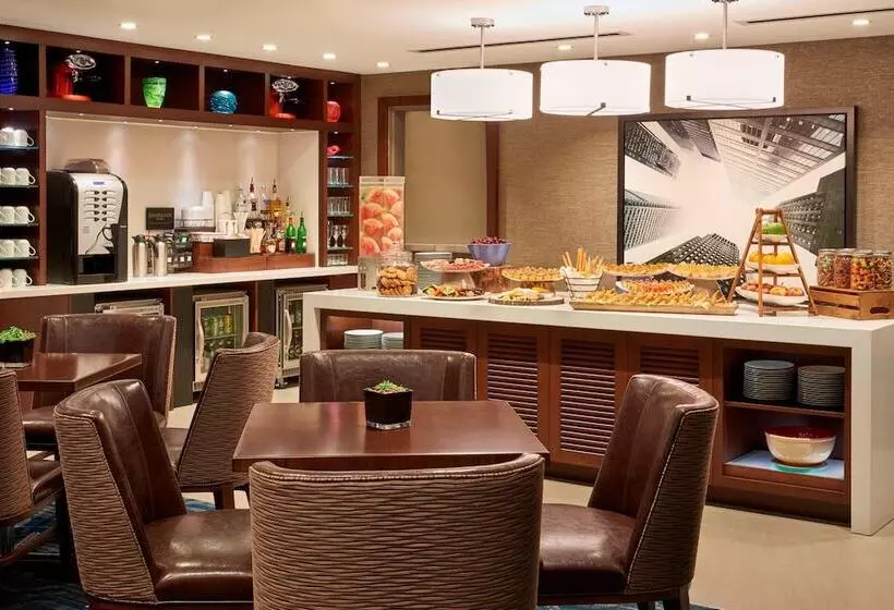ダブルベッドスタンダードルーム, Marriott Downtown At Cf Toronto Eaton Centre