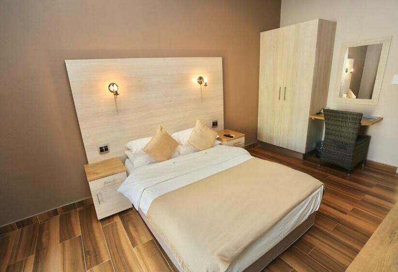 اتاق استاندارد با چشمانداز استخر, Minen