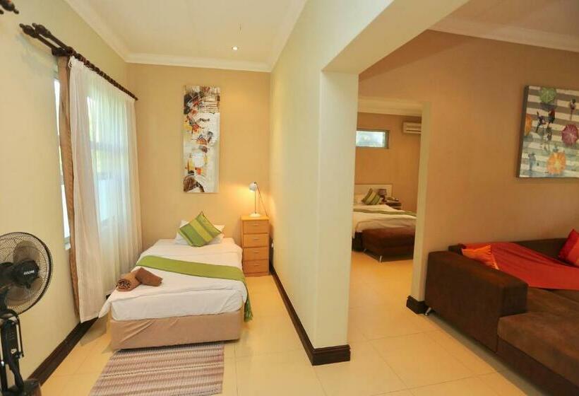 اتاق خانوادگی با چشمانداز باغ, Minen