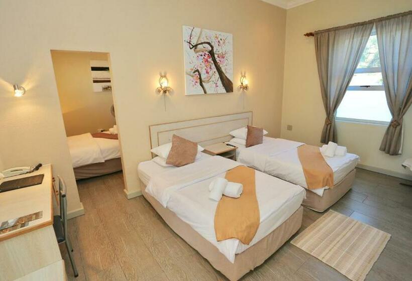 اتاق خانوادگی با چشمانداز باغ, Minen