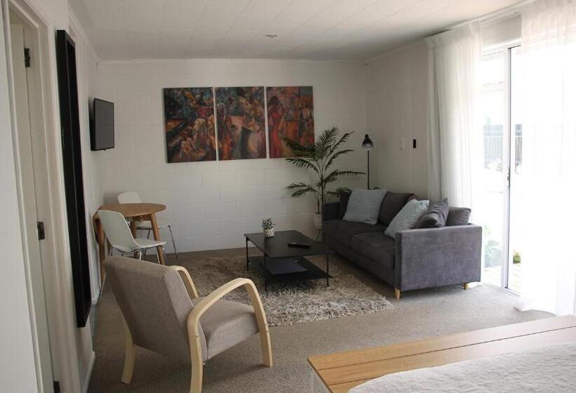 Апартаменты 1 Спальня Нижний Этаж, Oceans 88 Whitianga Coastal Suites