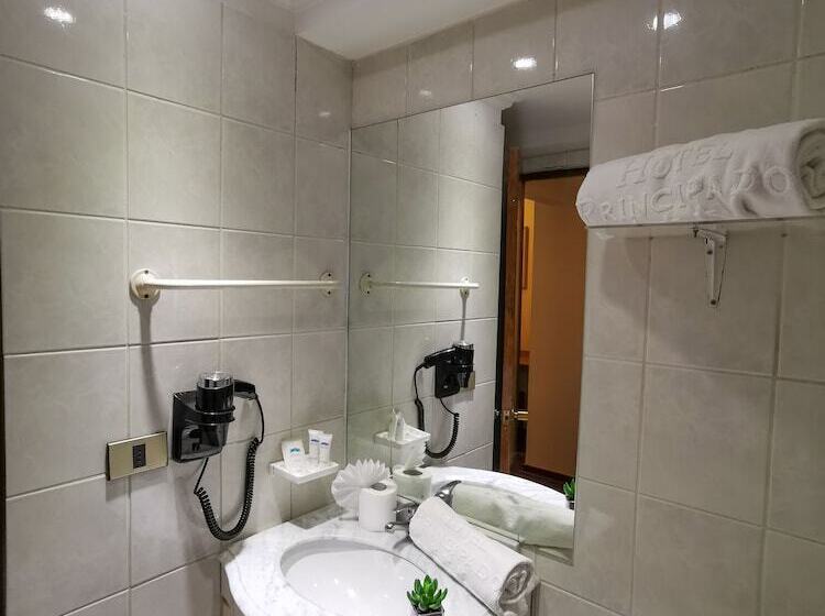 חדר סטנדרט, Principado