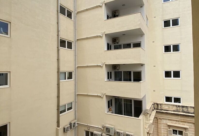 اتاق استاندارد, Sliema Marina