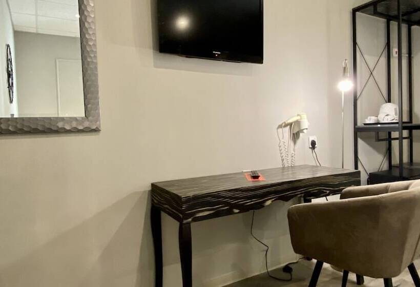 اتاق استاندارد, Sliema Marina