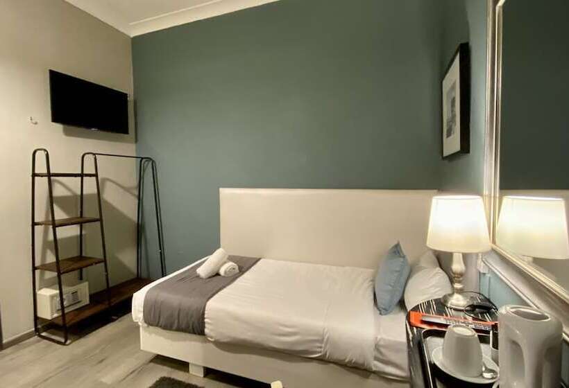 اتاق عادی یک تخته, Sliema Marina