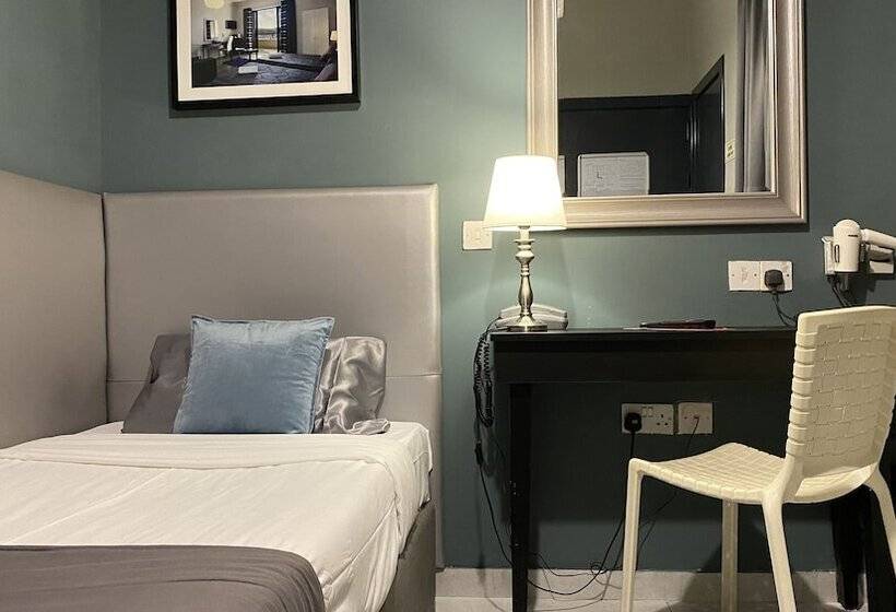 اتاق عادی یک تخته, Sliema Marina