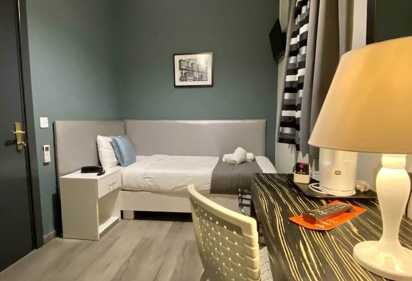 اتاق عادی یک تخته, Sliema Marina