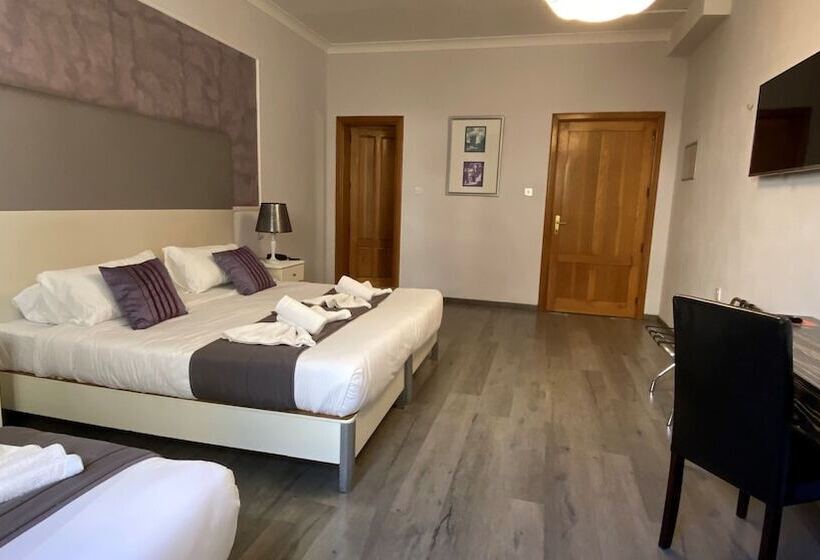 اتاق استاندارد سه نفره, Sliema Marina