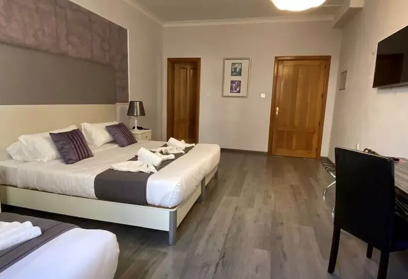 اتاق استاندارد سه نفره, Sliema Marina