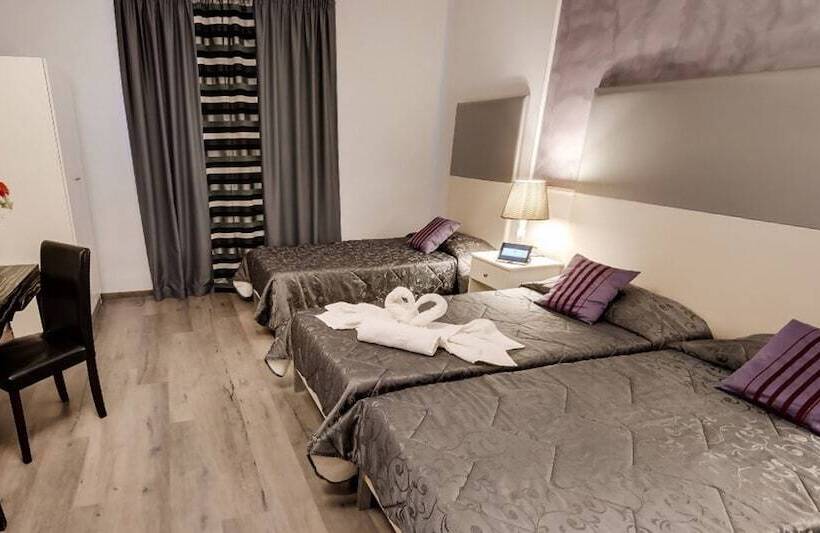 اتاق استاندارد سه نفره, Sliema Marina