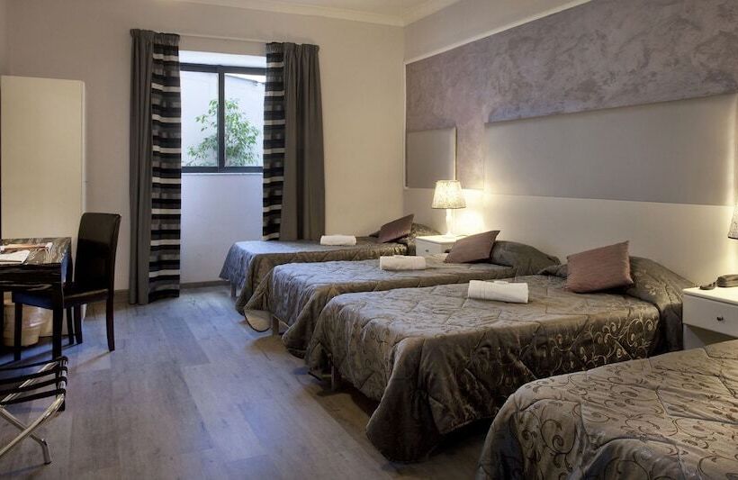 اتاق استاندارد چهار تخته, Sliema Marina