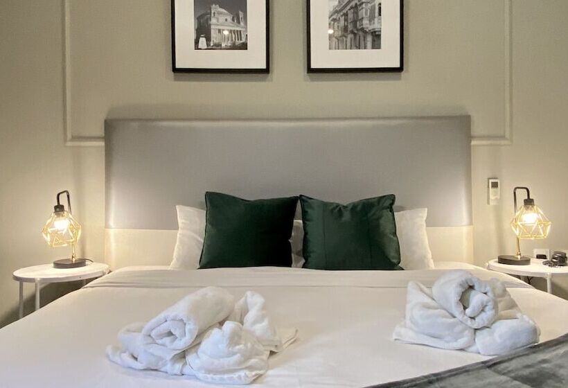 اتاق استاندارد, Sliema Marina