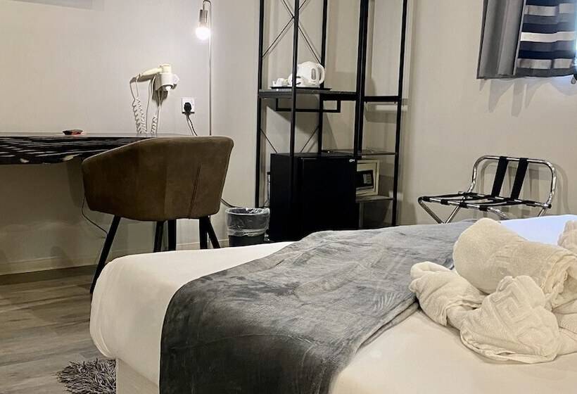 اتاق استاندارد, Sliema Marina