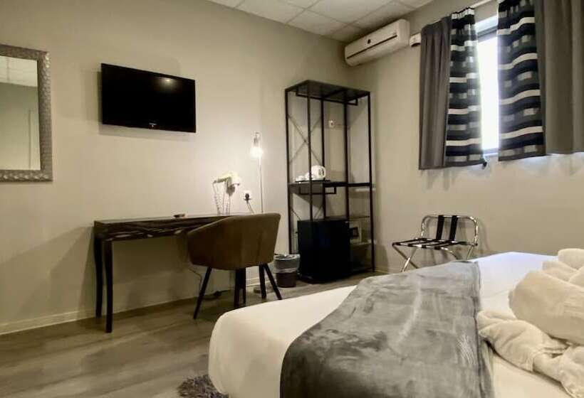 اتاق استاندارد, Sliema Marina