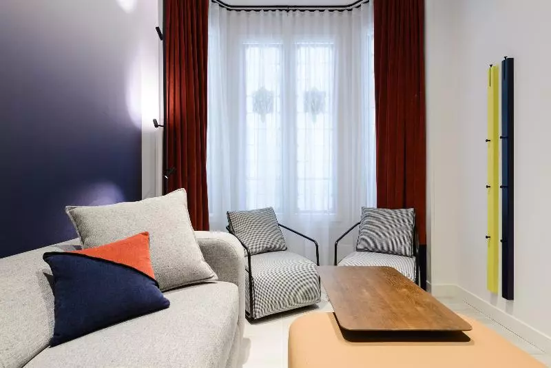 سوئیت با تخت بزرگ, The Park Hotel London