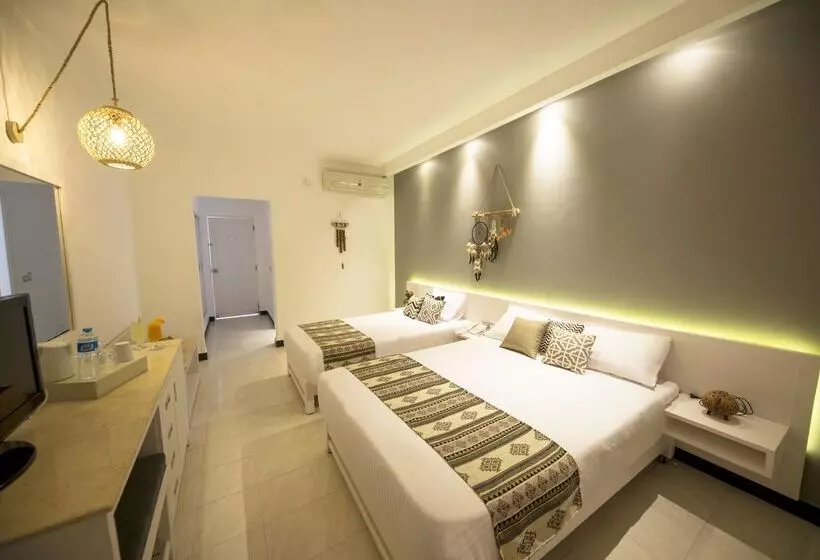 اتاق استاندارد سه نفره, Meraki Resort  Adults Only