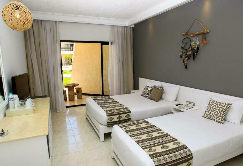 اتاق استاندارد سه نفره, Meraki Resort  Adults Only